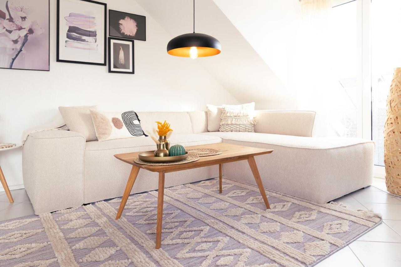 Sohana Lifestyle Apartments I Leilani'S & Saskia'S Home I רוסט מראה חיצוני תמונה